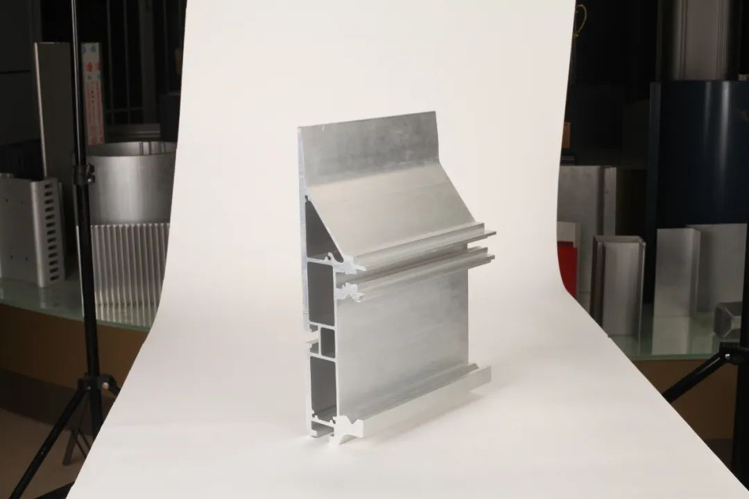 工業(yè)鋁型材可根據(jù)哪些方面進(jìn)行選型？中亞鋁業(yè)告訴你！(圖3)